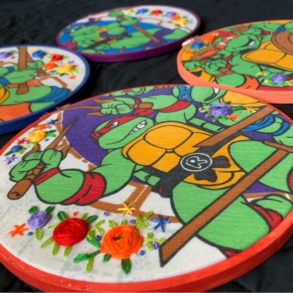 TMNT Embroidery Hoops- set of 4! - Picture 6 of 17